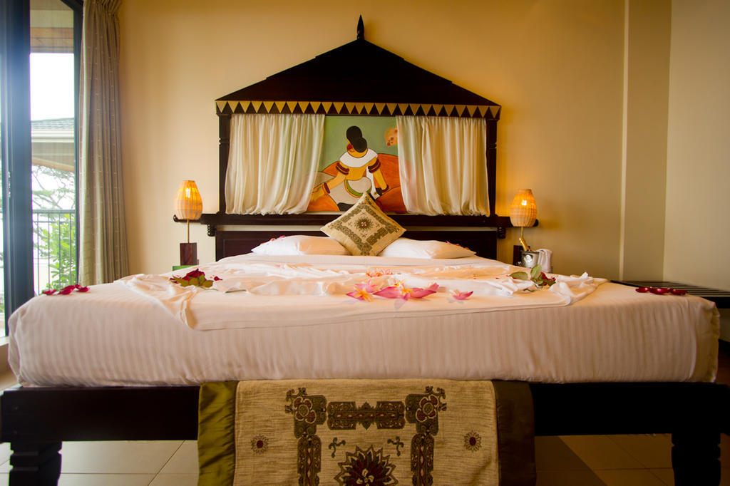 Randholee Resort & Spa Канди Екстериор снимка