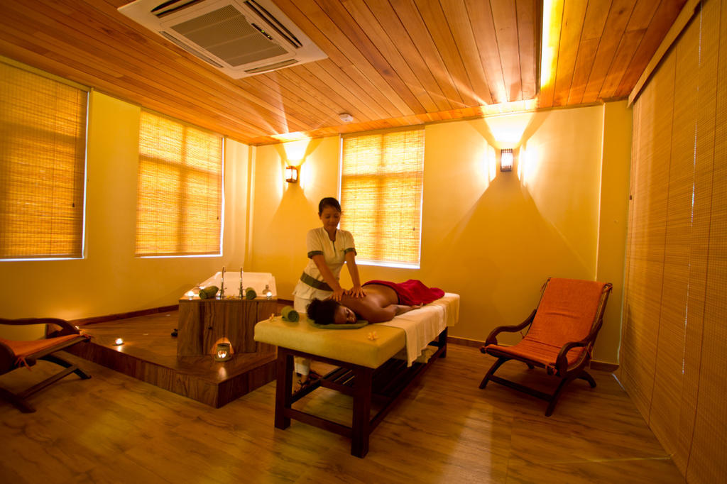Randholee Resort & Spa Канди Екстериор снимка
